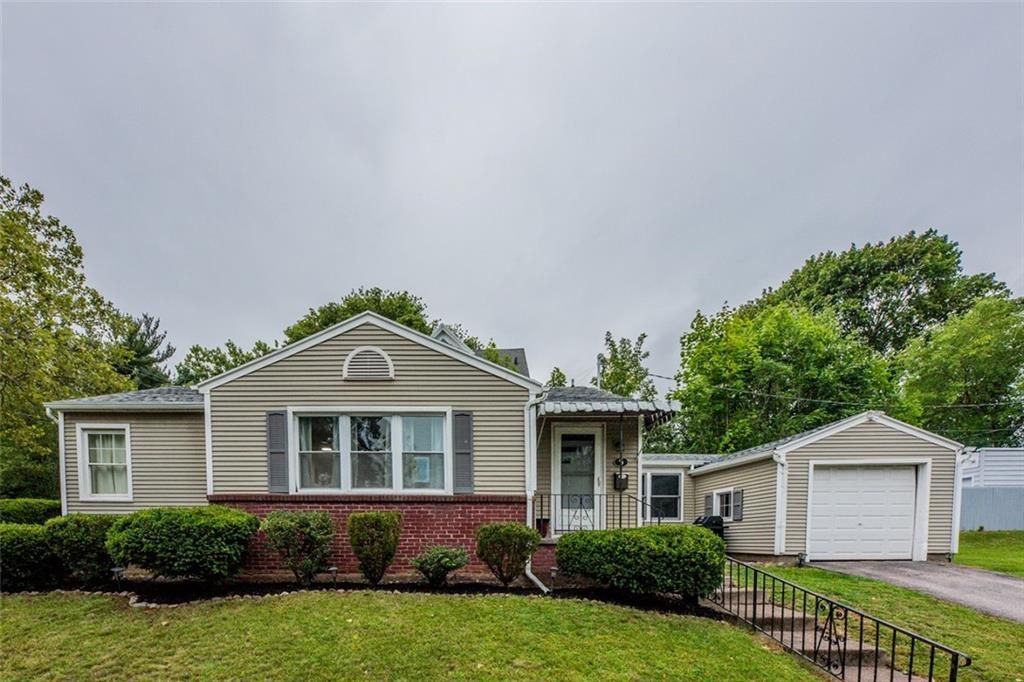 5 Presque St, Rochester, NY 14609