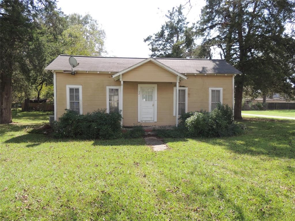 320 Dill St, Lovelady, TX 75851
