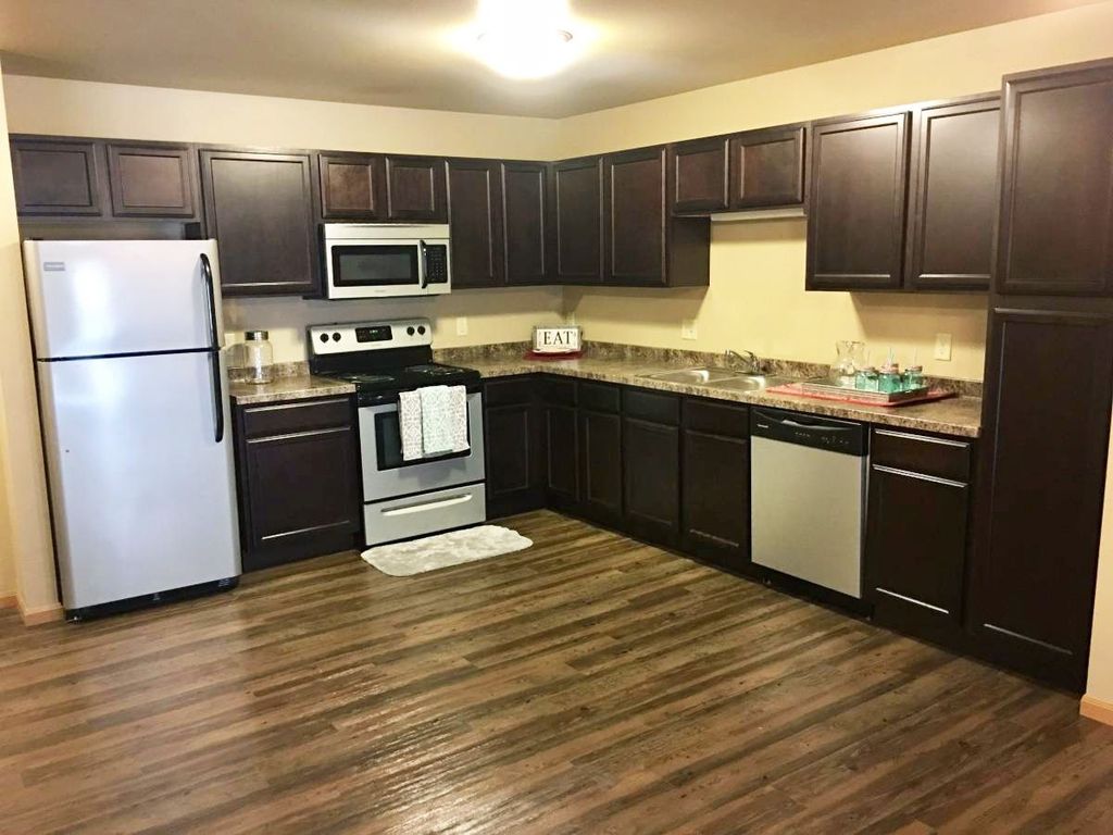 3410 5th Ave NE, Watford City, ND 58854