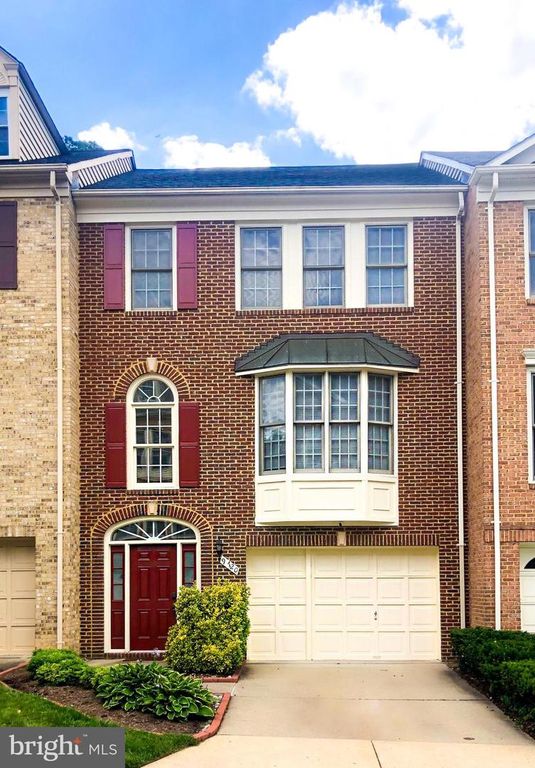 9720 Whitley Park Pl #Townhouse, Bethesda, MD 20814