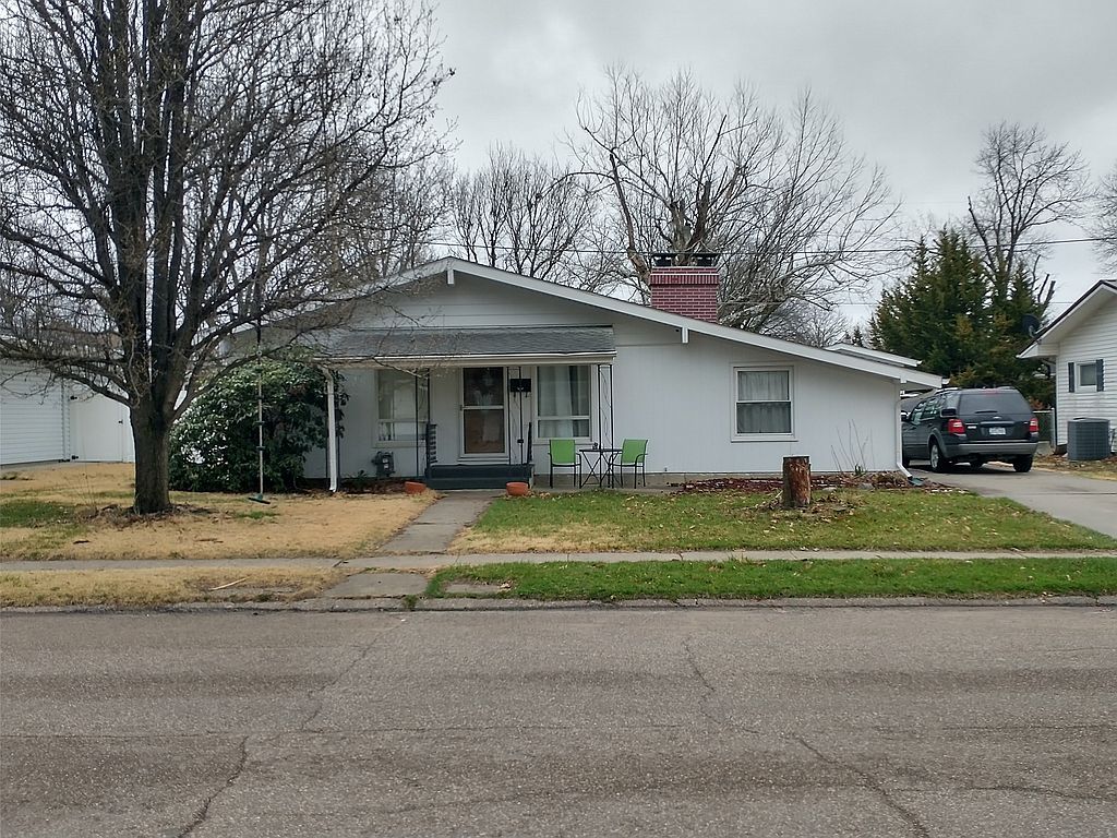 18 Oak Dr, Fort Madison, IA 52627
