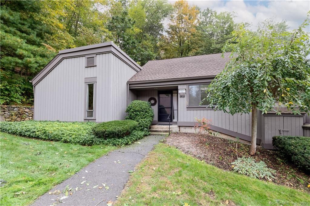 583 Heritage Vlg #A, Southbury, CT 06488