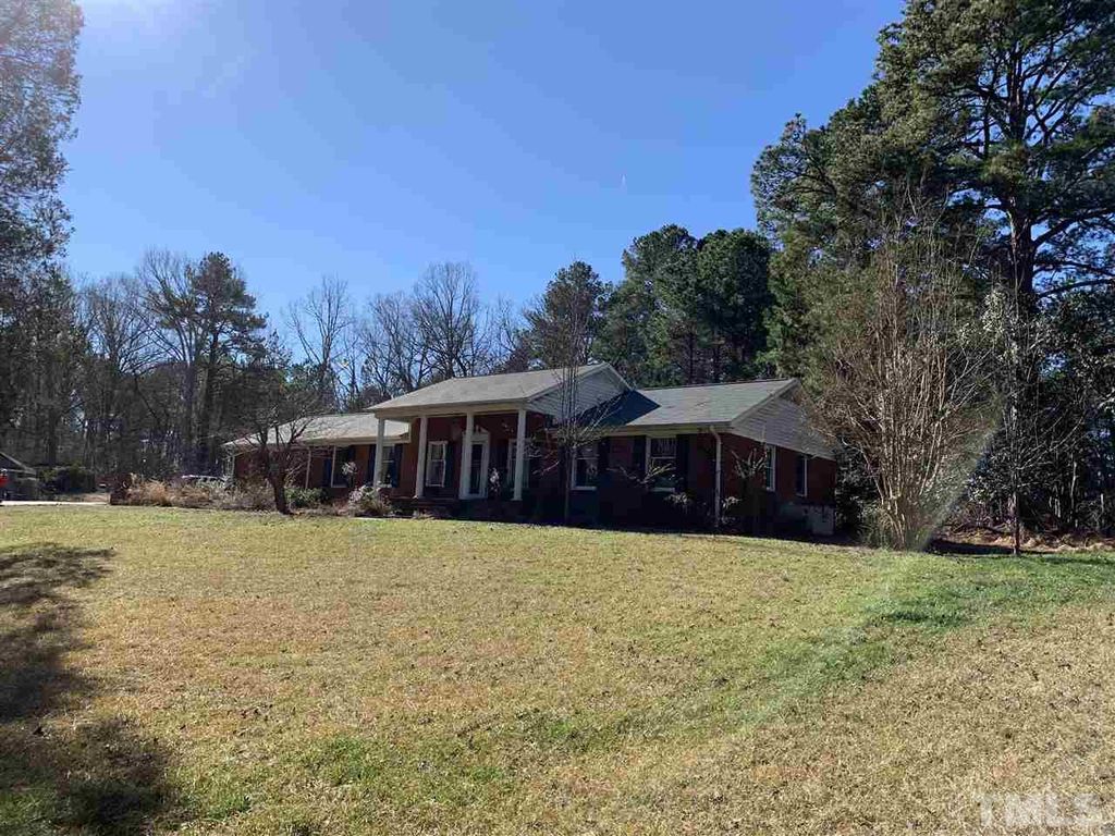 4602 Kemp Rd, Durham, NC 3 Bed, 4 Bath SingleFamily Home 10 Photos