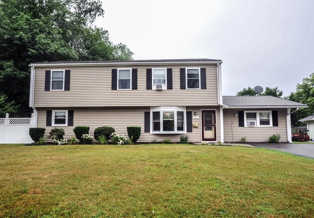 81 Abington Ave, Holbrook, MA 4 Bed, 3 Bath SingleFamily Home 17
