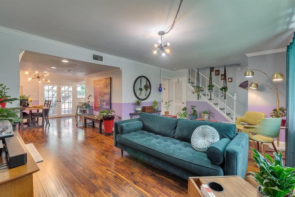 218 Westview Ter, Arlington, TX 76013