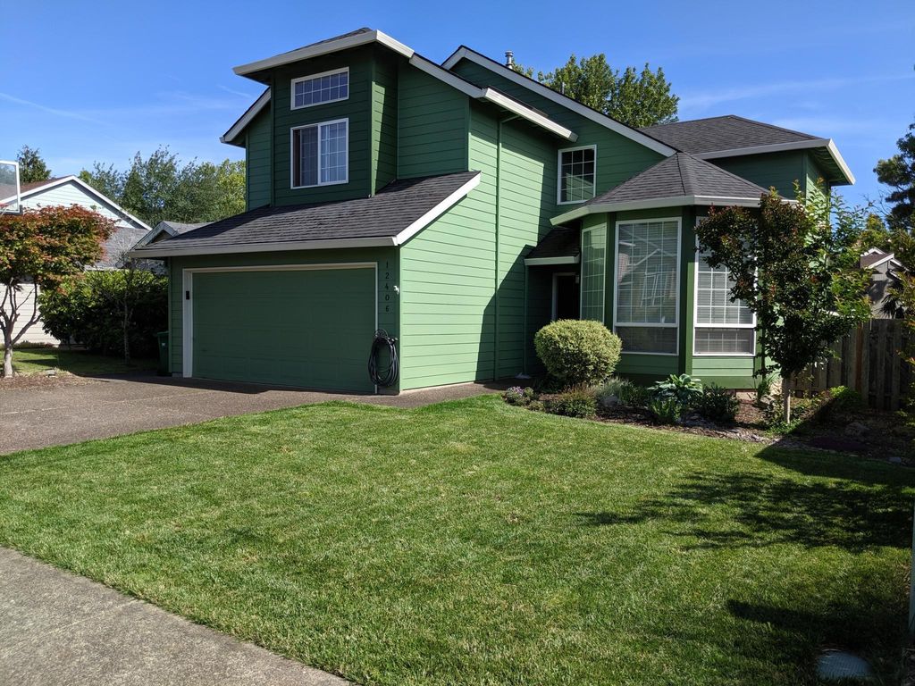 12406 SW Anton Dr, Portland, OR 97223