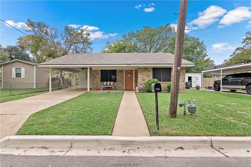 302 S Moore St, Caldwell, TX 77836 Trulia