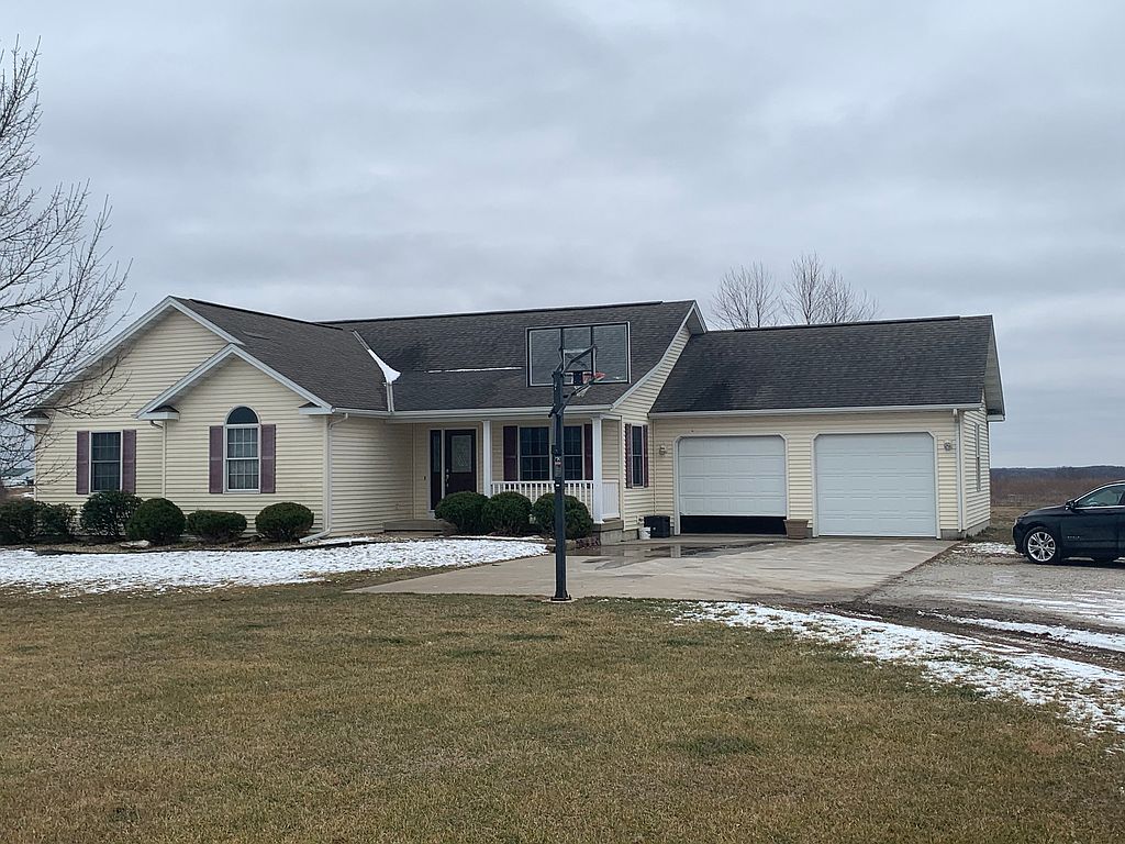 29999 Orange St, Canton, MO 63435