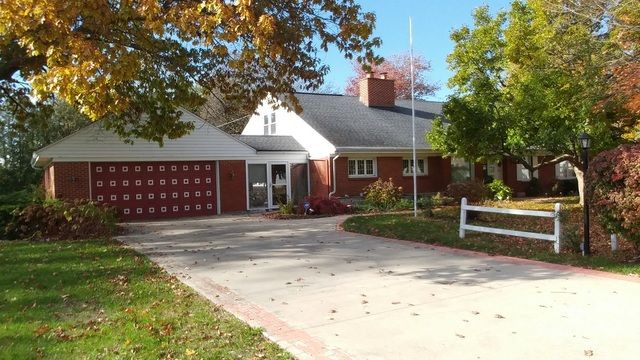 Creative Amboy Il Apartments for Large Space