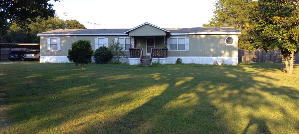344 Clemmer Ct, Boyd, TX 76023