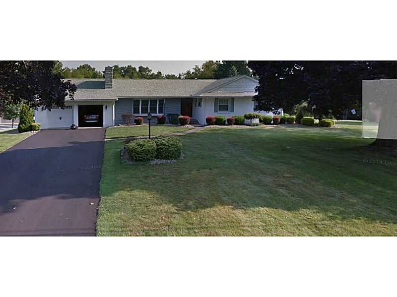 3669 Ridgewood Dr, Hermitage, PA - 3 Bed, 3 Bath Single-Family Home