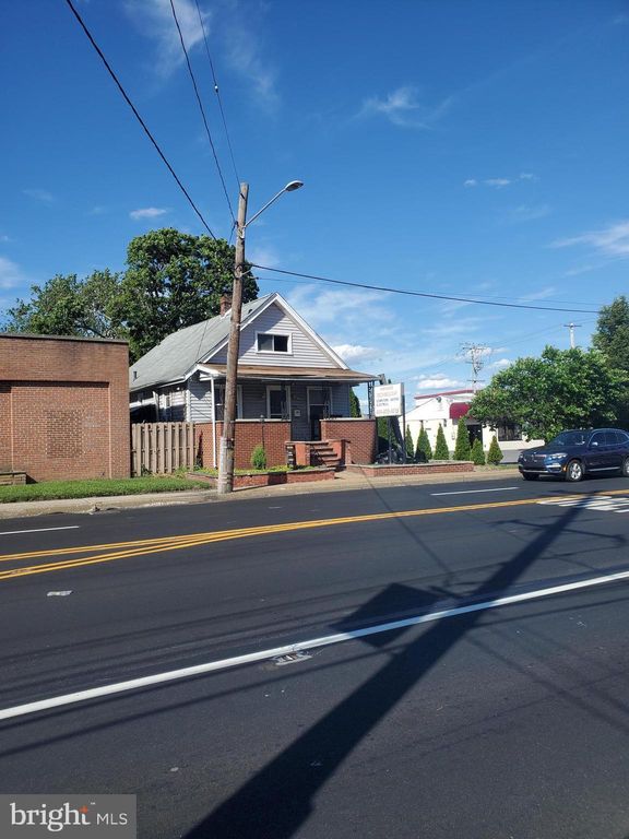 4115 Edgmont Ave, Brookhaven, PA 19015