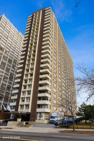 6157 N Sheridan Rd #2O, Chicago, IL 60660
