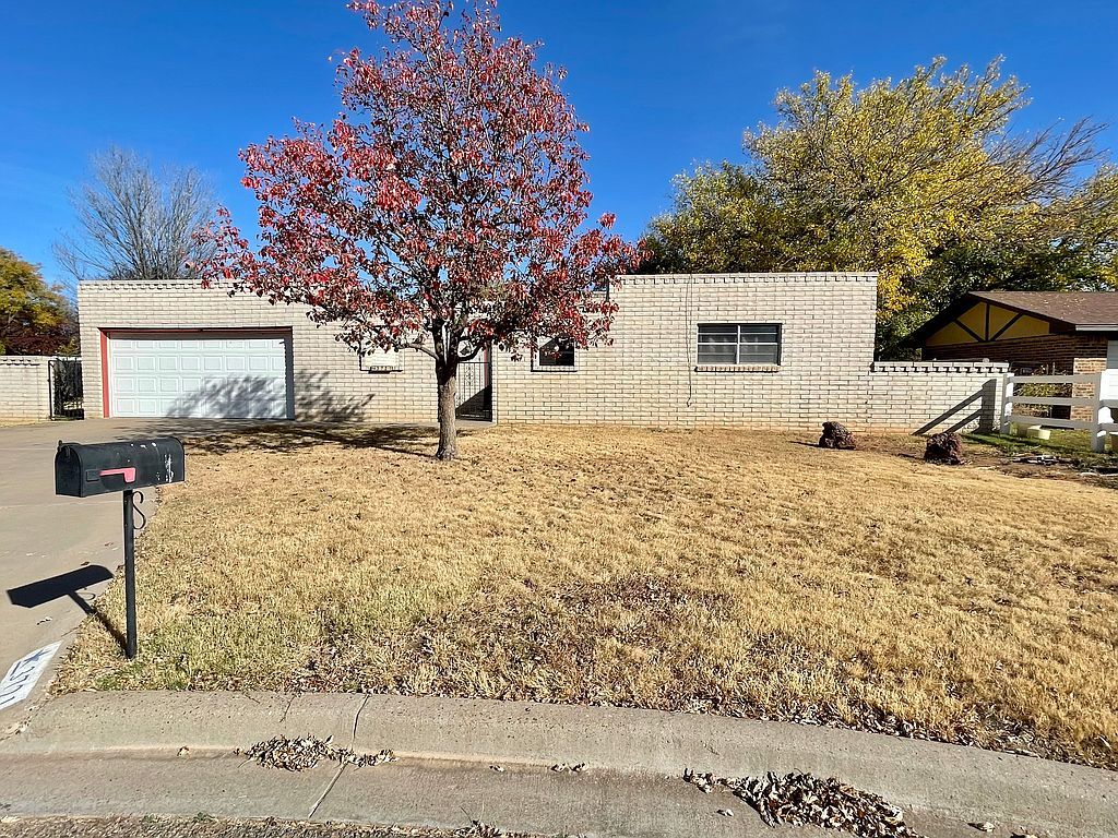3721 Autumnwood Ct, Clovis, NM 88101