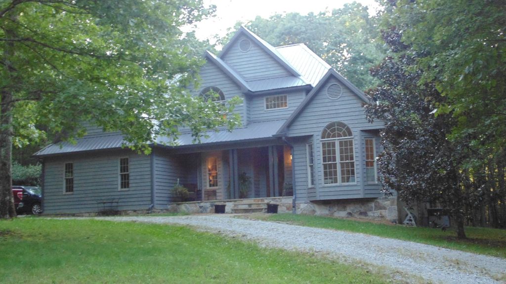 1607 Clifftops Ave, Monteagle, TN 37356