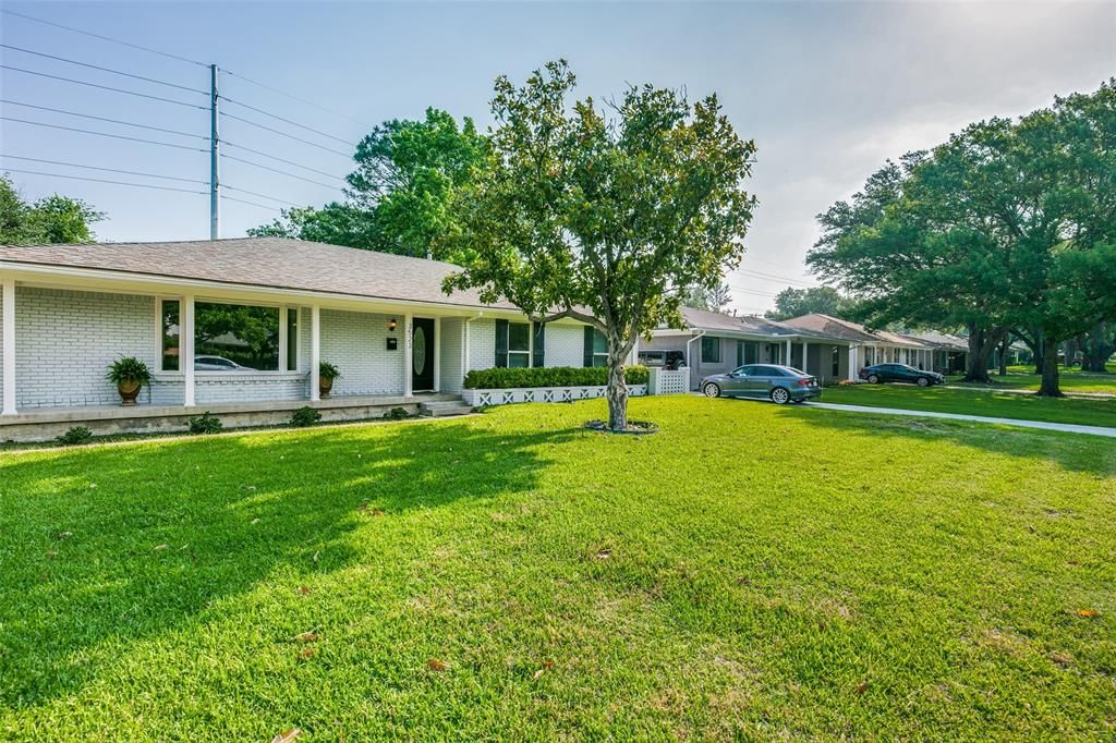 3523 Townsend Dr, Dallas, TX 75229