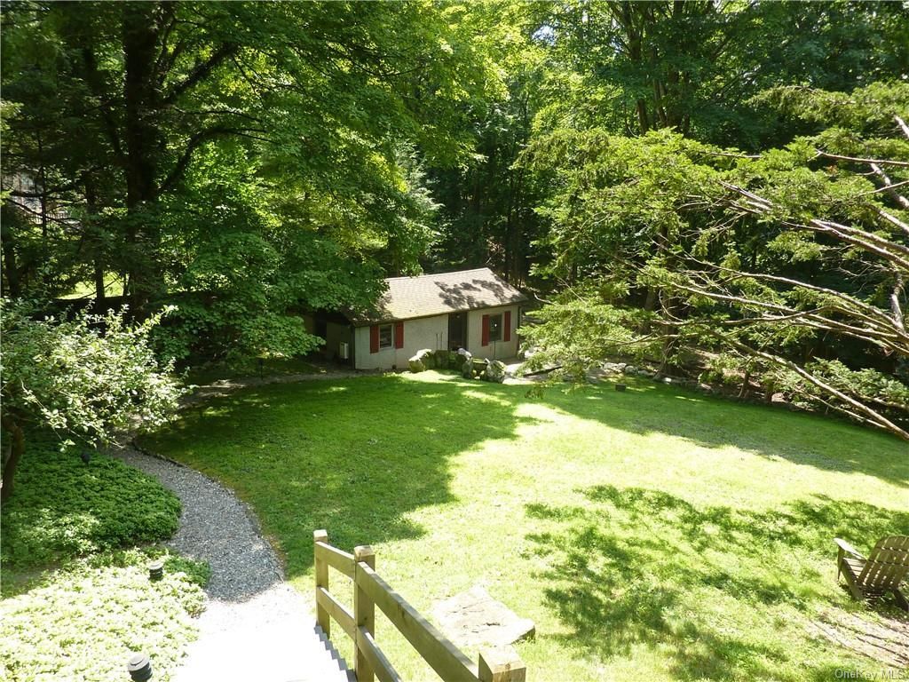 39 Laurelton Rd #A, Mount Kisco, NY 10549