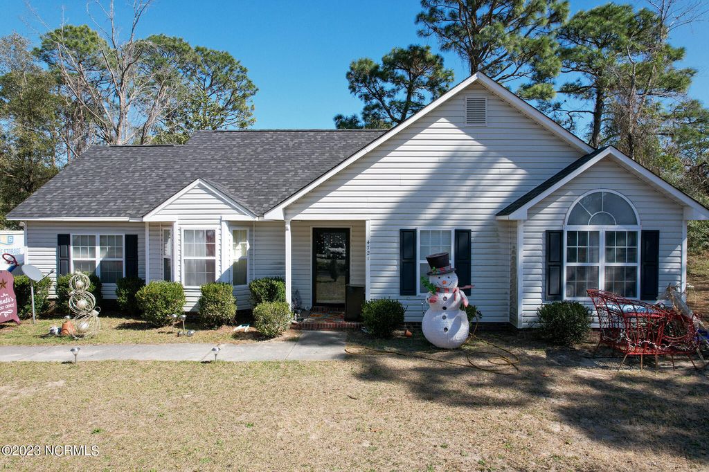 4721 Indian Trail, Wilmington, NC 28412
