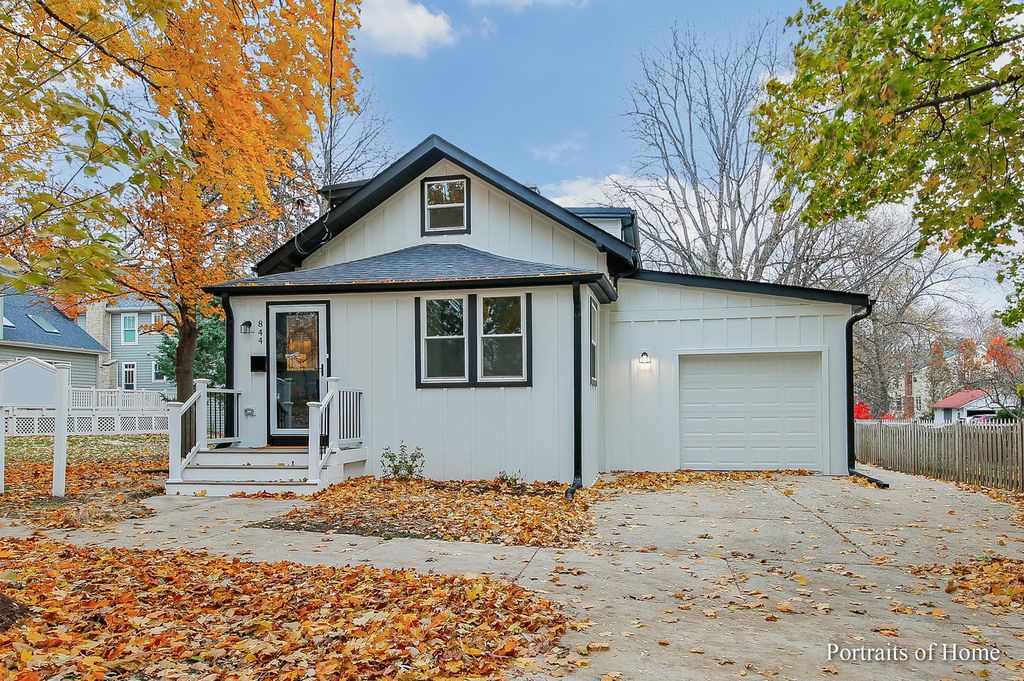 844 Duane St, Glen Ellyn, IL 60137