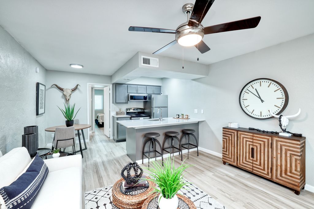 815 E  Bethany Home Rd #B134, Phoenix, AZ 85014