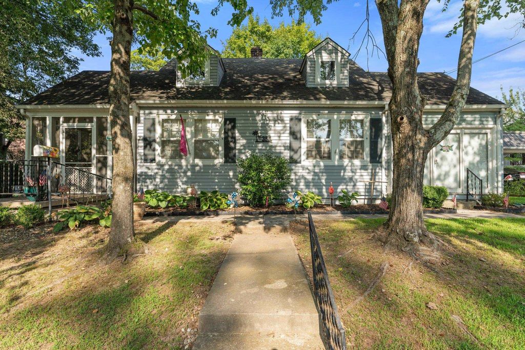 355 S Winter St, Russellville, KY 42276