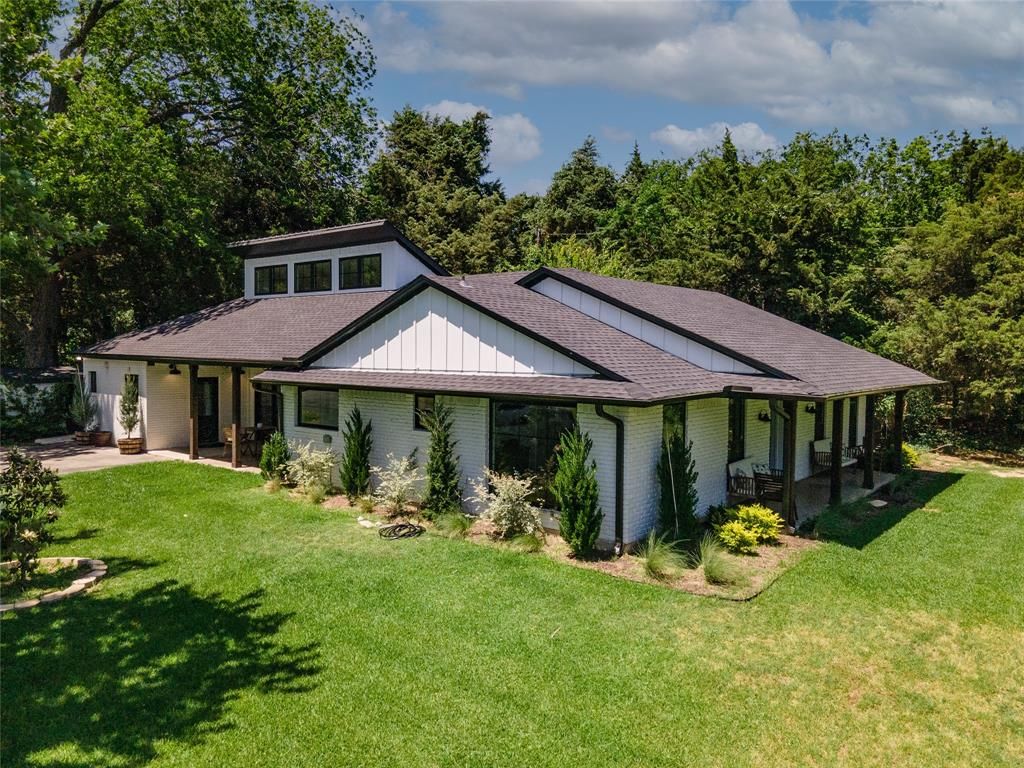 1425 N Cedar Hill Rd, Cedar Hill, TX 75104