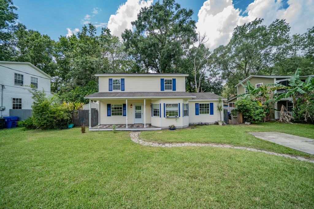 1325 Eisenhower Dr, Saint Augustine, FL 32084