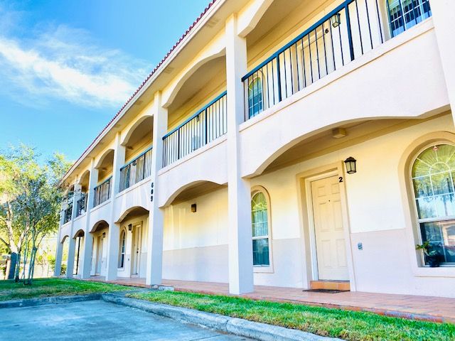 609 Buena Vista Dr #4, Weslaco, TX 78596