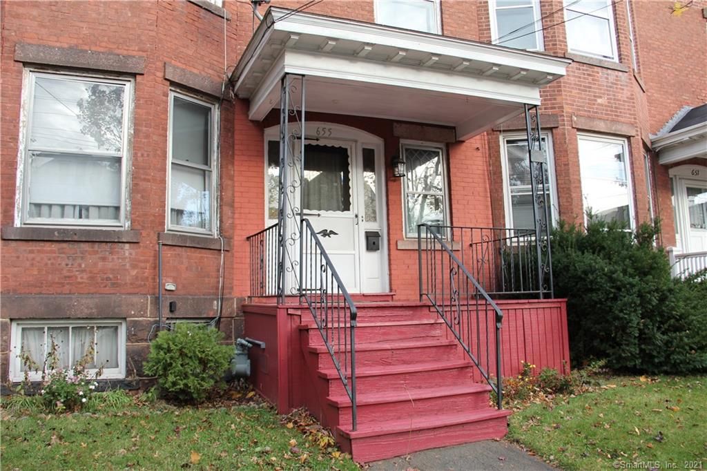 655 3rd Ave, West Haven, CT 06516