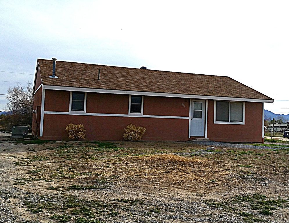 891 Black St, Pahrump, NV 89060