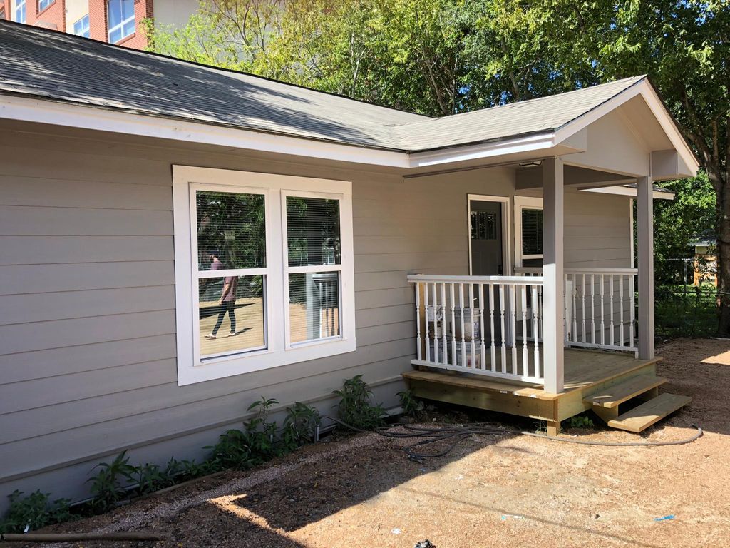405 College Main #E, College Station, TX 77840