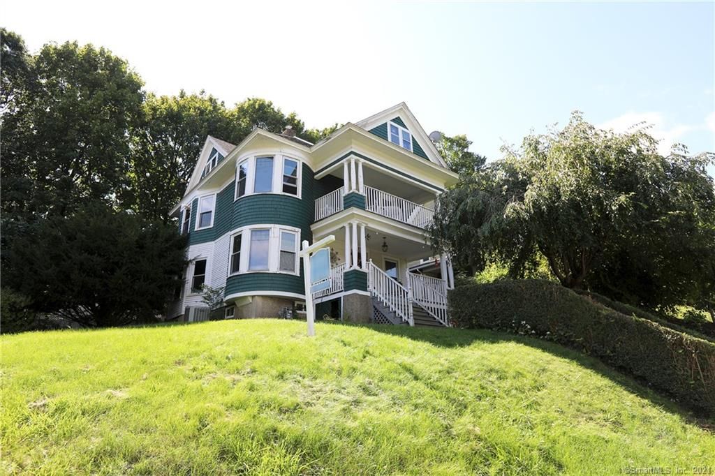 23 Revere St, Waterbury, CT 06708