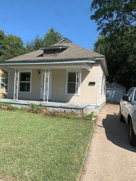 724 S Laura Ave, Wichita, KS 67211
