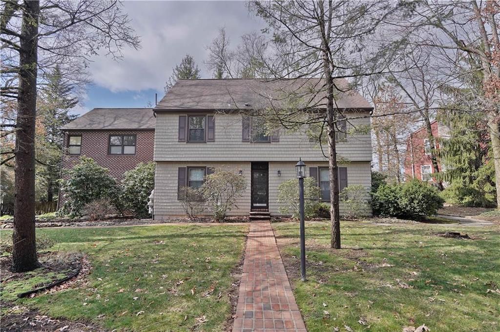 4444 Parkland Dr, Allentown, PA 18104