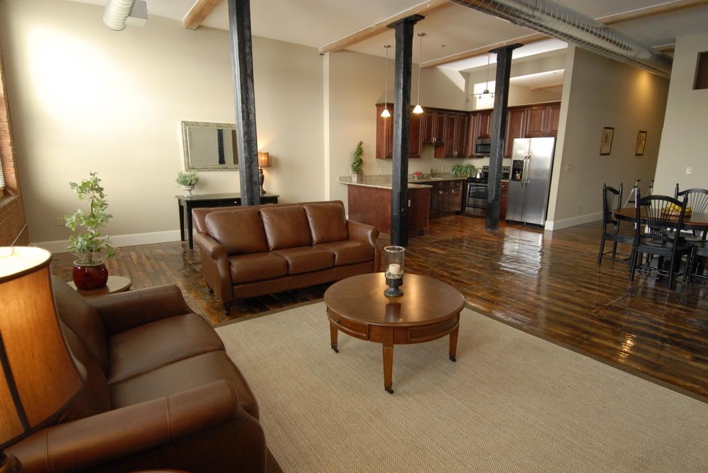 413 Central Ave, Pawtucket, RI 02861