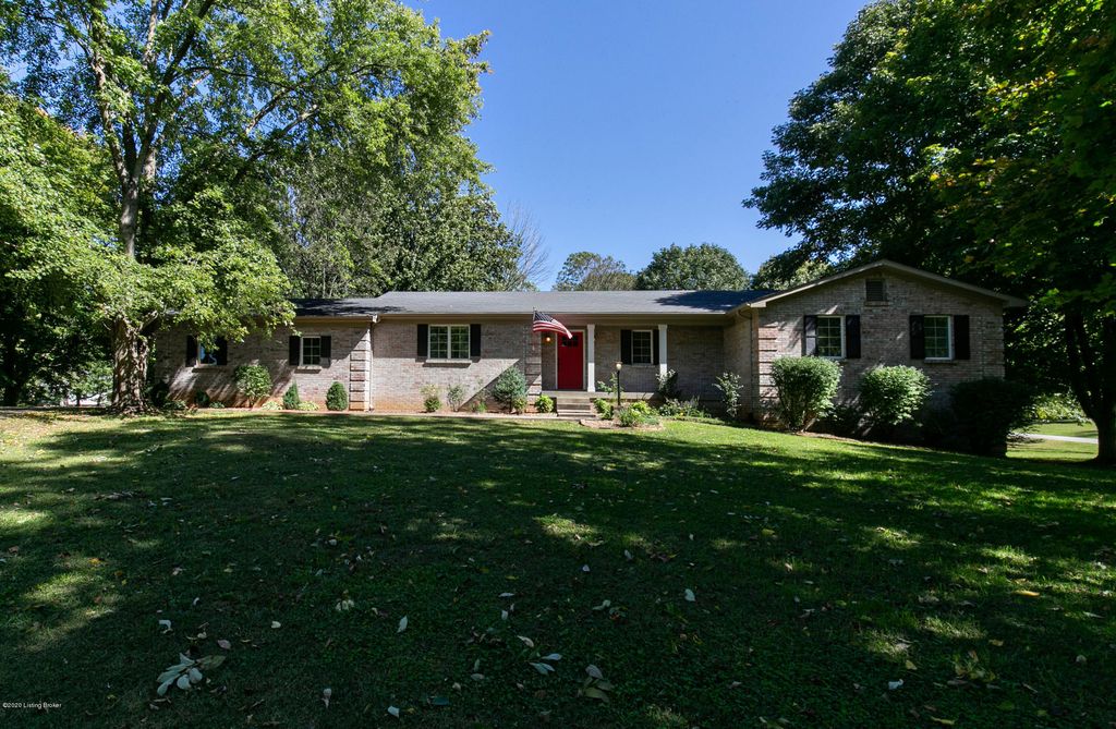 4013 Maple Hurst Dr, Crestwood, KY 5 Bed, 3 Bath SingleFamily Home