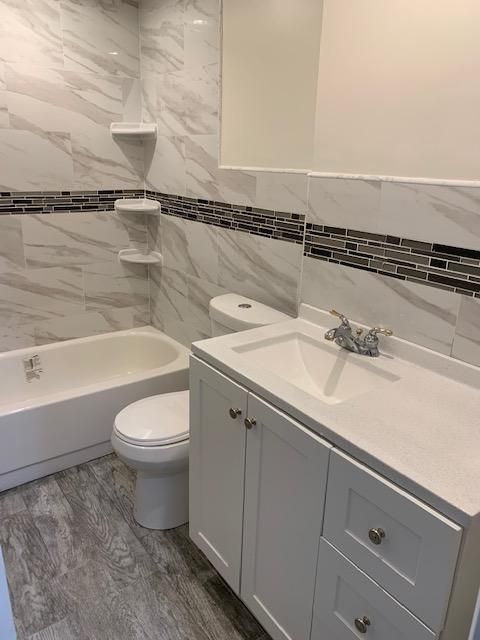 95-06 77th St #1, Ozone Park, NY 11416
