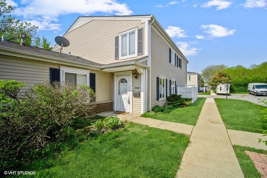 1026 Cove Dr #146C, Prospect Heights, IL 60070