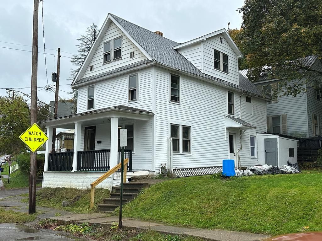 211 E 4th St, Oil City, PA 16301 MLS 158520 Trulia