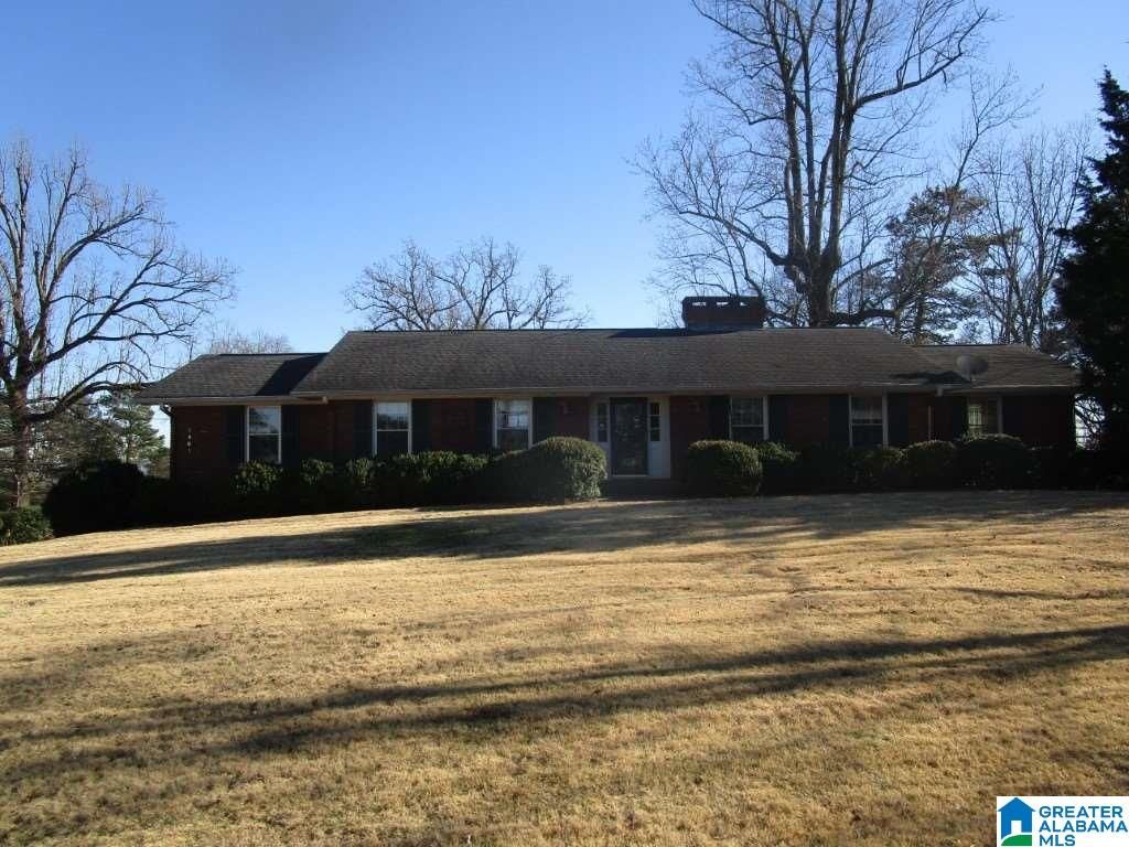 1461 Shades Crest Rd, Birmingham, AL 35226 4 Bed, 2 Bath Single