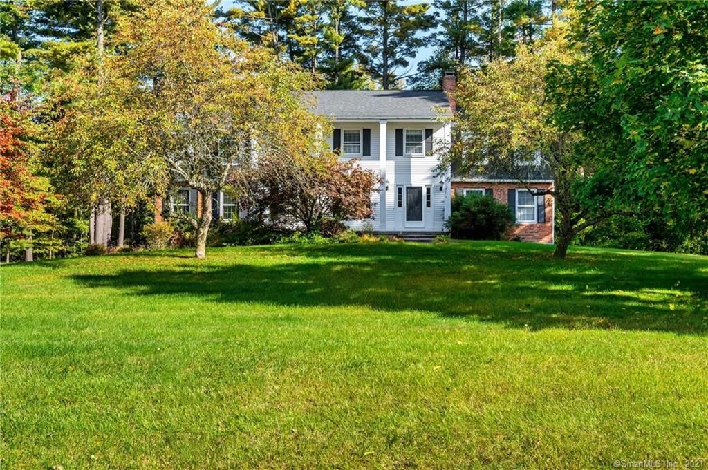 10 Kellogg St, Bethel, CT 06801