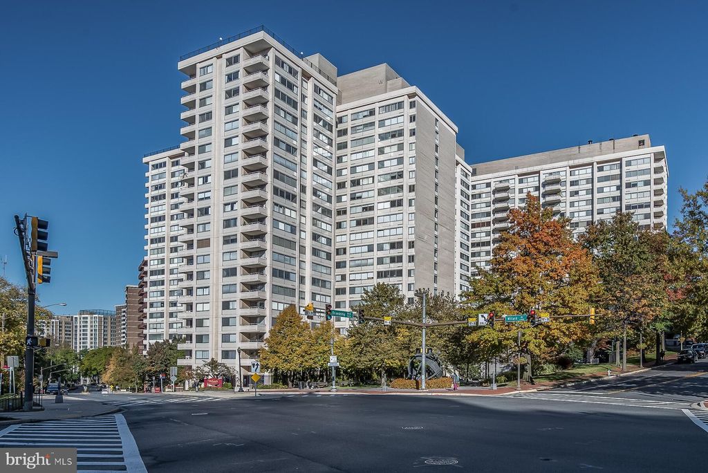 4515 Willard Ave #1417S, Chevy Chase, MD 20815