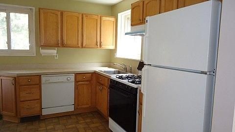 1400 Thornden Rd, Rockville, MD 20851