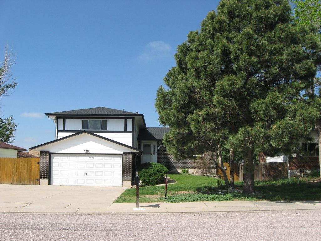 1930 Pima Dr, Colorado Springs, CO 80915