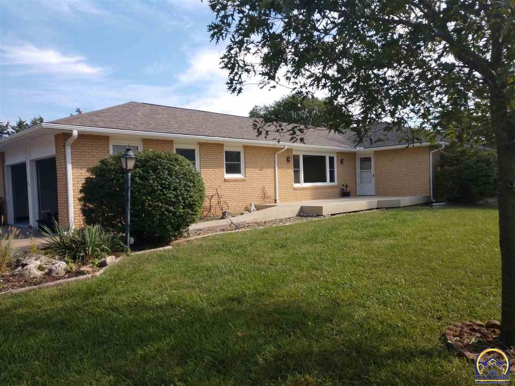 930 T Ave, Council Grove, KS 66846 Trulia