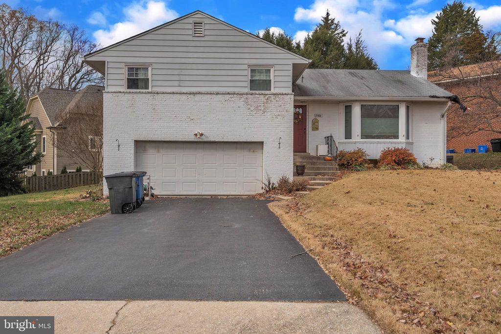 8600 Pelham Rd, Bethesda, MD 20817