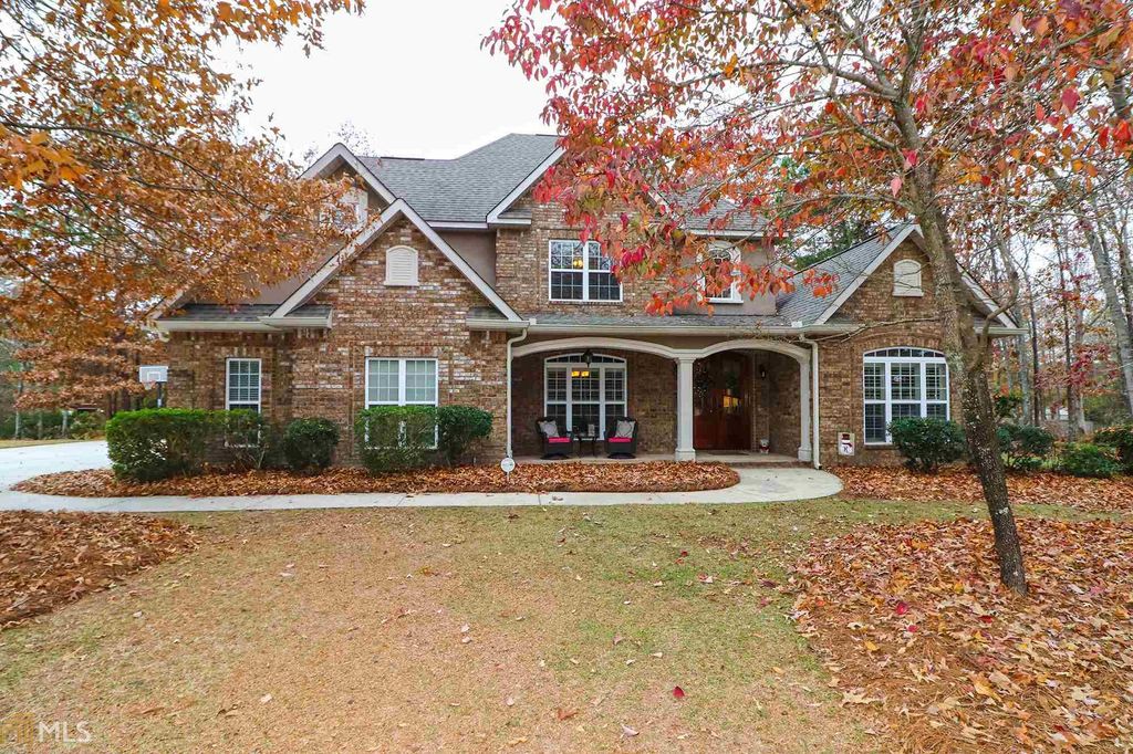 281 Southfield Ct, Bonaire, GA - 4 Bed, 4 Bath Single-Family Home | Trulia