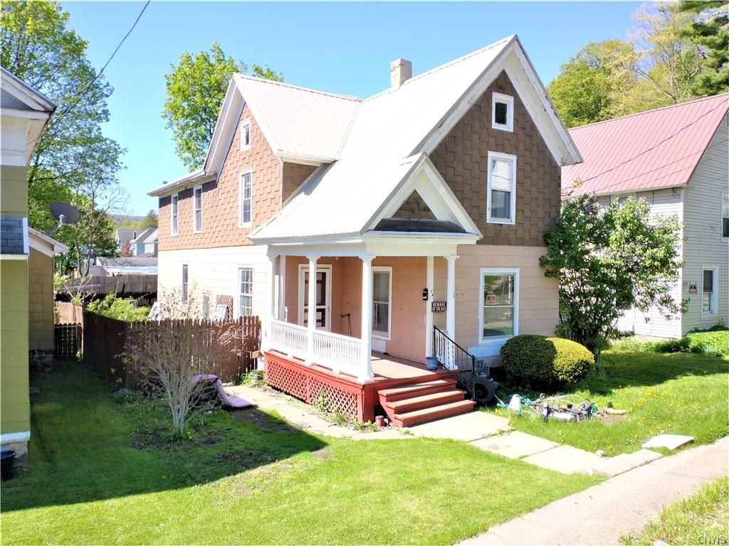 43 Grove St, Ilion, NY 13357