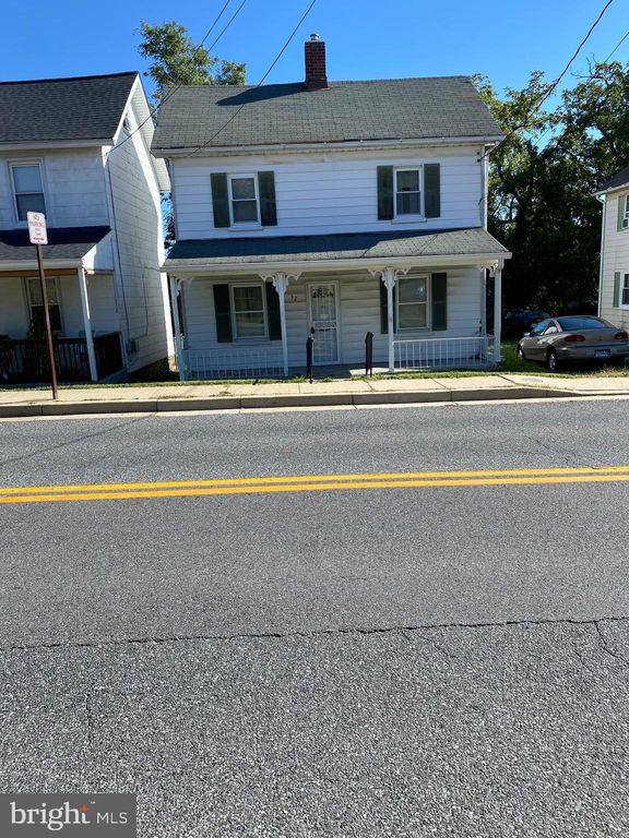 32 Winters Ln, Catonsville, MD 21228