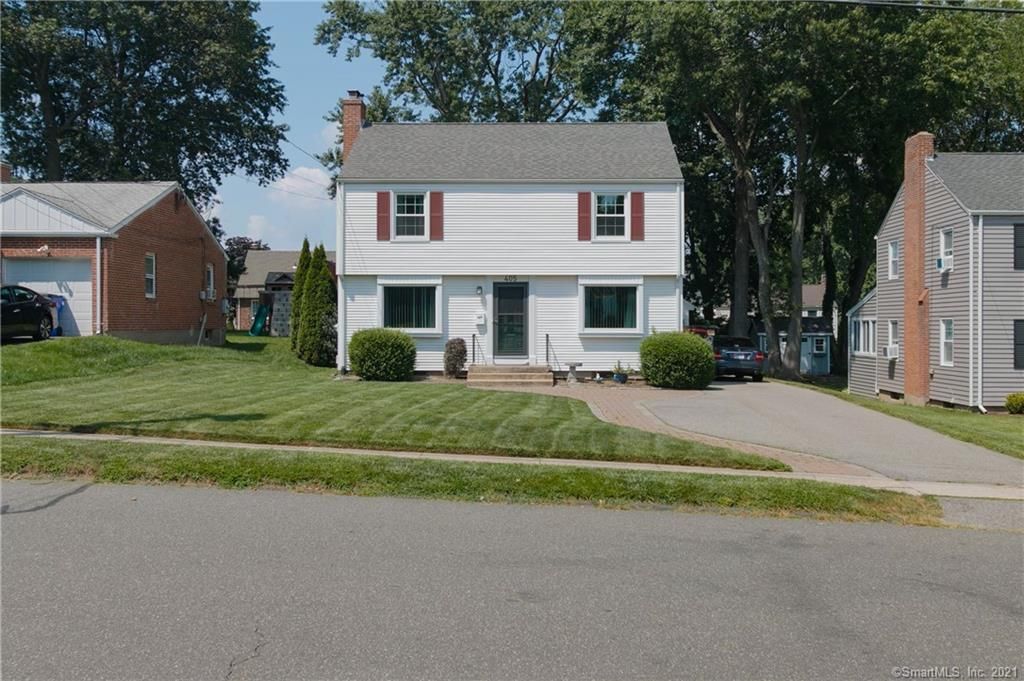 405 Brimfield Rd, Wethersfield, CT 06109